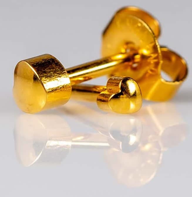 GOLD PLATE STUD - Heart Shape - Mini
