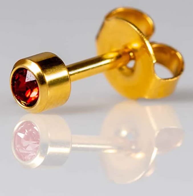 GOLD PLATE STUD - Bezelset Birthstone - January